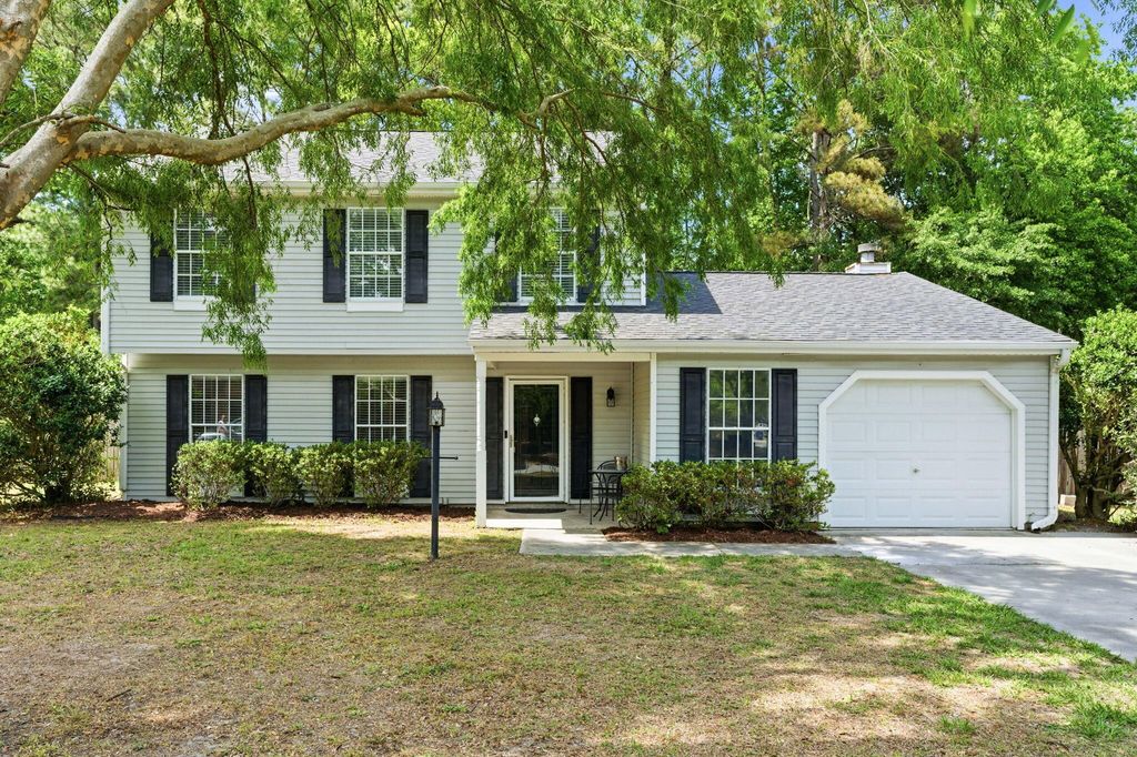 Photo of 2143 Pinehurst Avenue, Charleston, SC 29414 (MLS # 26012426)