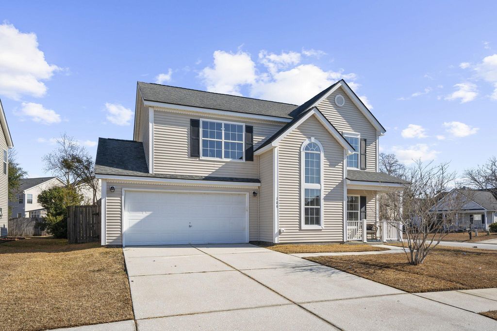 Photo of 100 Creekside Drive, Summerville, SC 29485 (MLS # 26003743)