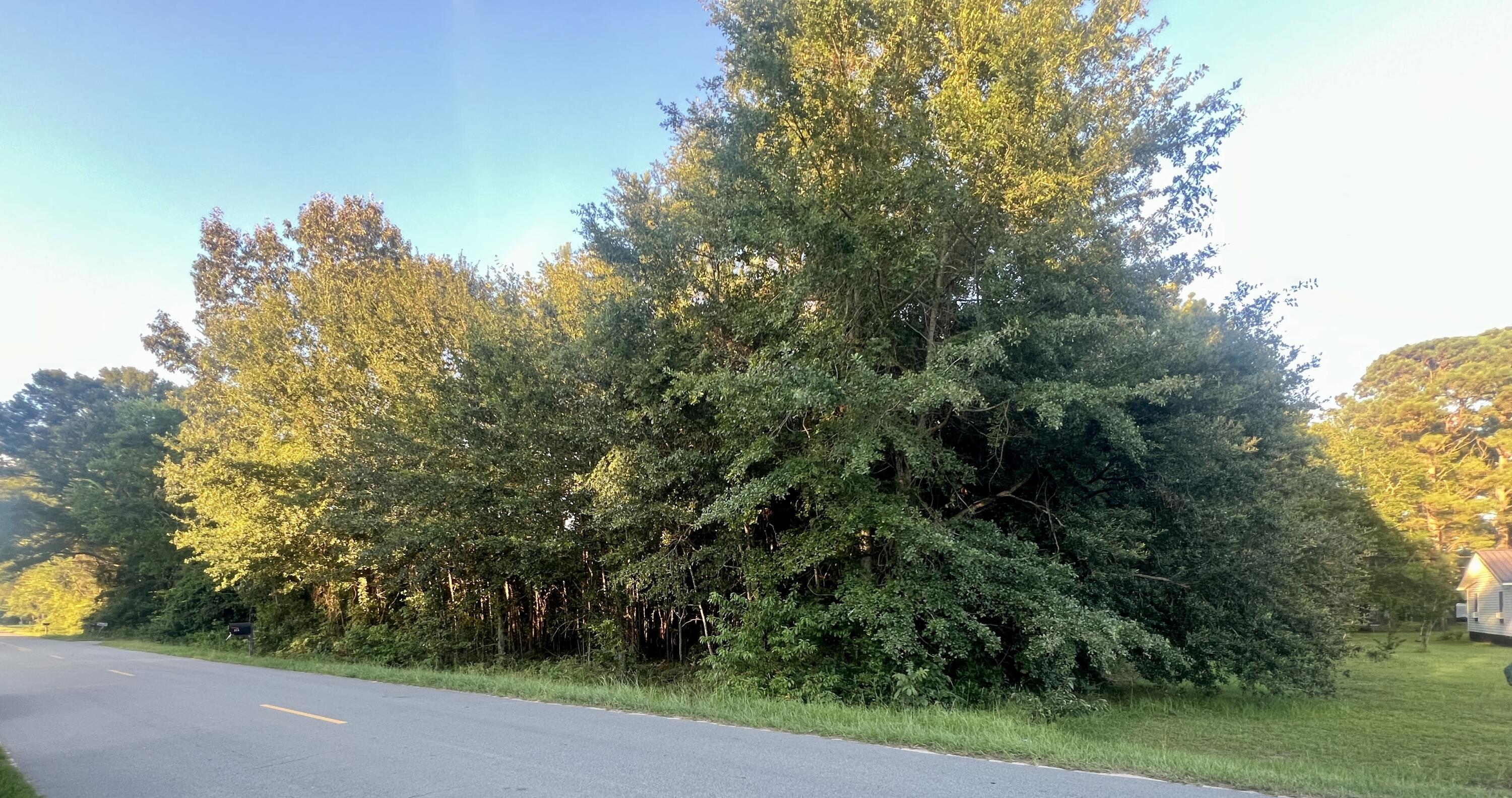 02 Boatsawin Court