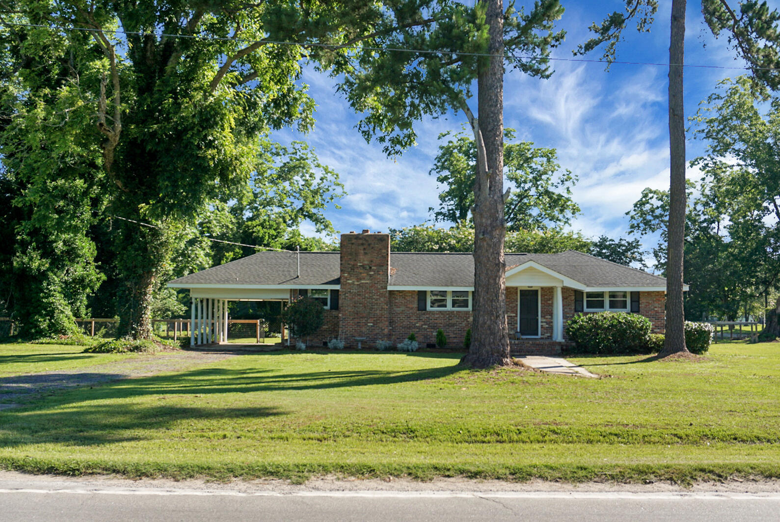 952 W Main Street