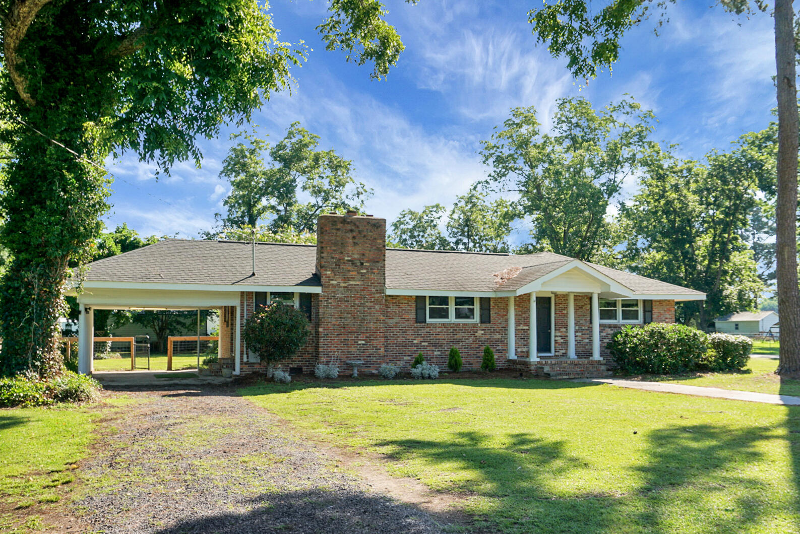 952 W Main Street