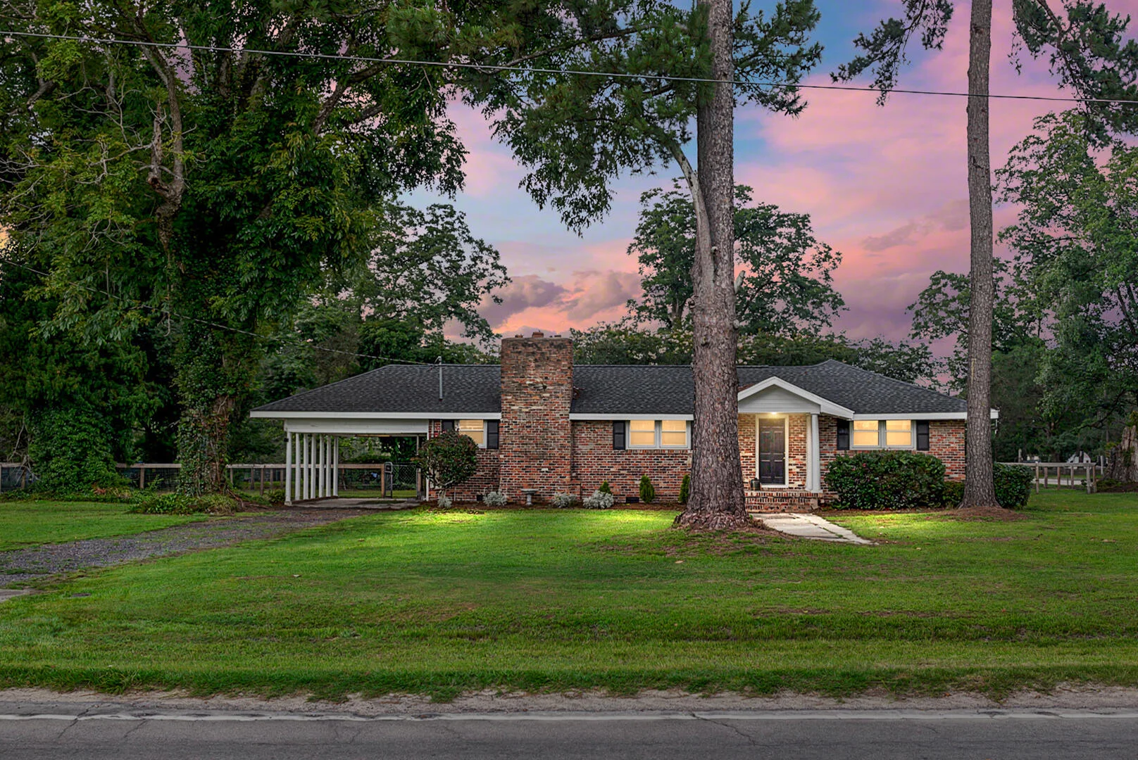 952 W Main Street, Harleyville, SC, 29448