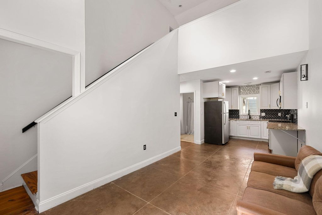 Photo of 24 Strawberry Lane #Apt B, Charleston, SC 29403 (MLS # 26011691)