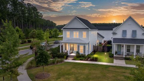 Photo of 742 Myrtle Branch Street, Summerville, SC 29486 (MLS # 26012084)