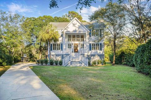 A home in Mount Pleasant