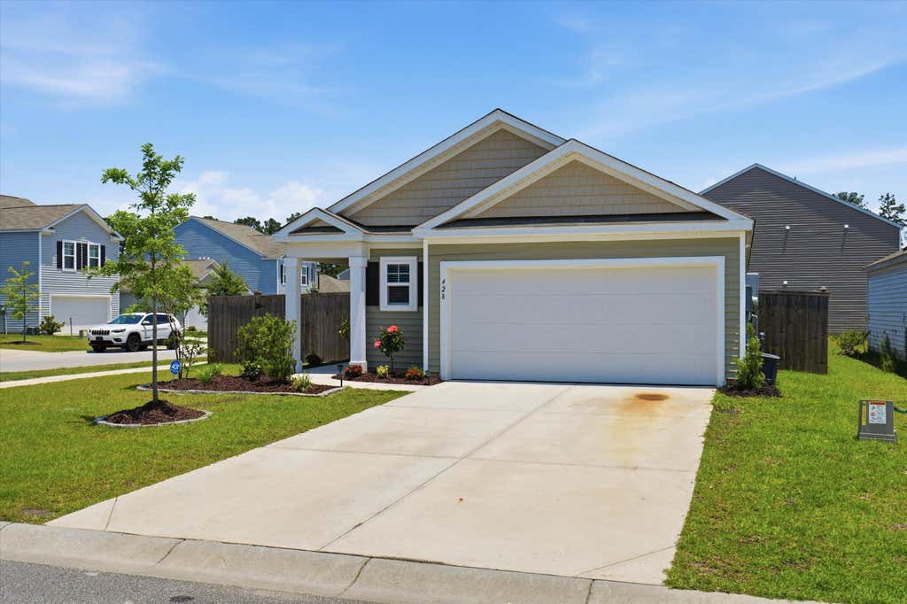 Photo of 428 White Scallop Way, Summerville, SC 29486 (MLS # 26017622)