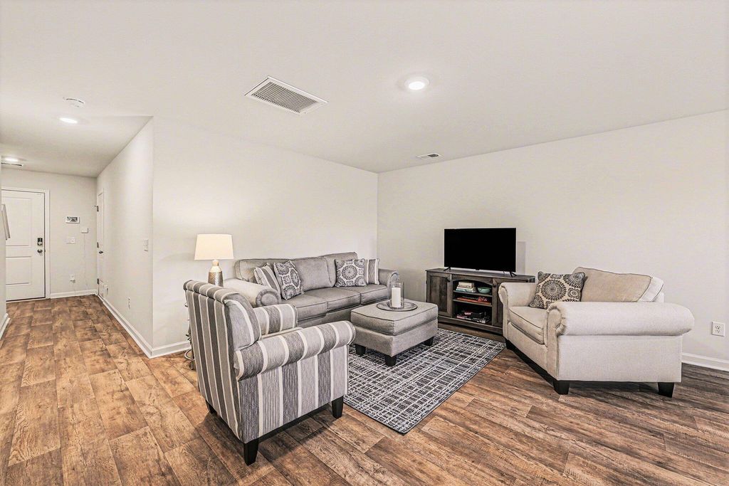 Photo of 699 Hilchot Drive, Summerville, SC 29486 (MLS # 26000639)