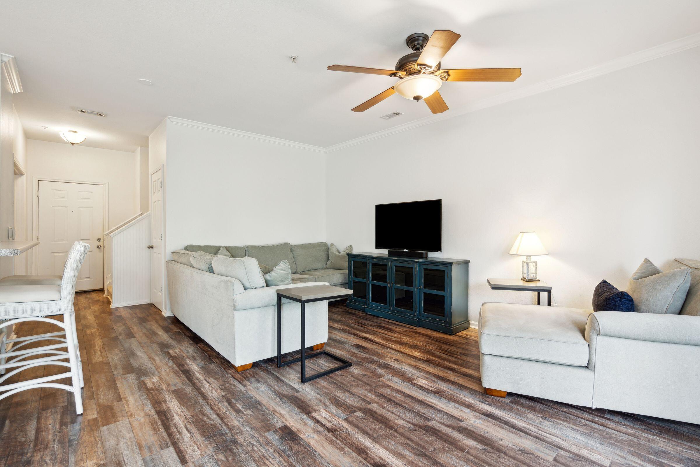 130 River Landing Drive 8203