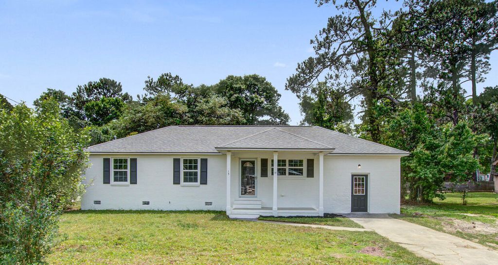 Photo of 15 Ophir Drive, Charleston, SC 29407 (MLS # 26011229)
