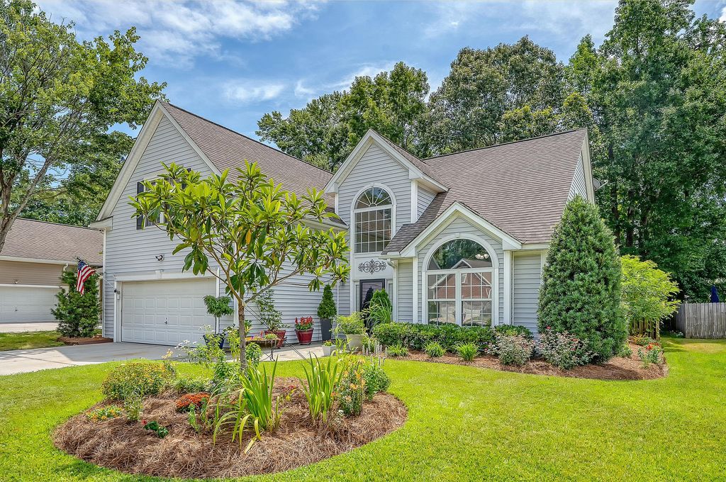 Photo of 4869 Law Boulevard, Summerville, SC 29485 (MLS # 25026834)