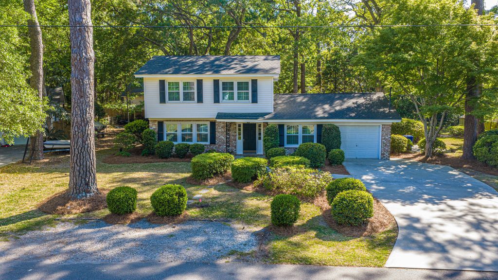 Photo of 673 Highwood Circle, Charleston, SC 29412 (MLS # 26012215)
