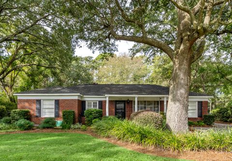 Photo of 1333 Jeffords Street, Charleston, SC 29412 (MLS # 23023376)