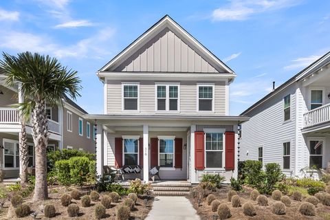 Photo of 310 Eclipse Street, Summerville, SC 29486 (MLS # 25027109)