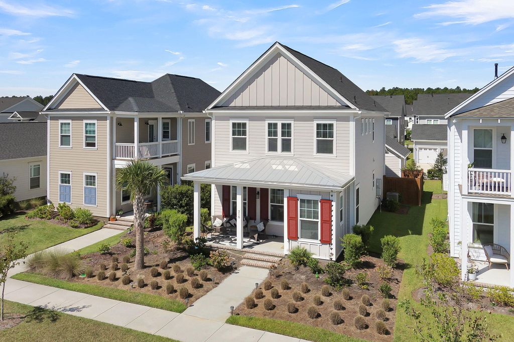 Photo of 310 Eclipse Street, Summerville, SC 29486 (MLS # 25027109)