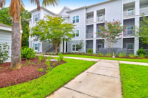 Condominium in Mount Pleasant SC 1300 Park West Blvd Boulevard.jpg