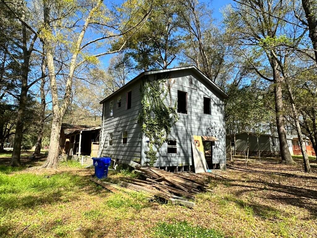 Photo of 780 E Cain Street, Summerville, SC 29485 (MLS # 26008557)