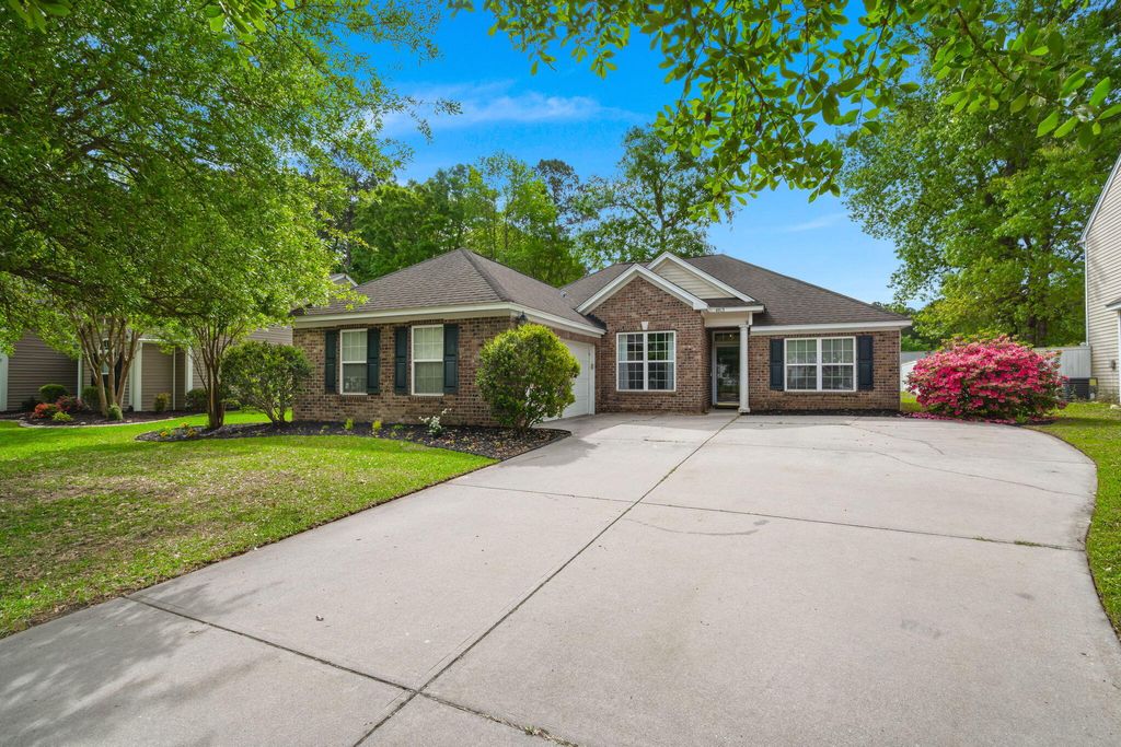 Photo of 4813 Harvest Moon Court, Summerville, SC 29485 (MLS # 26011656)