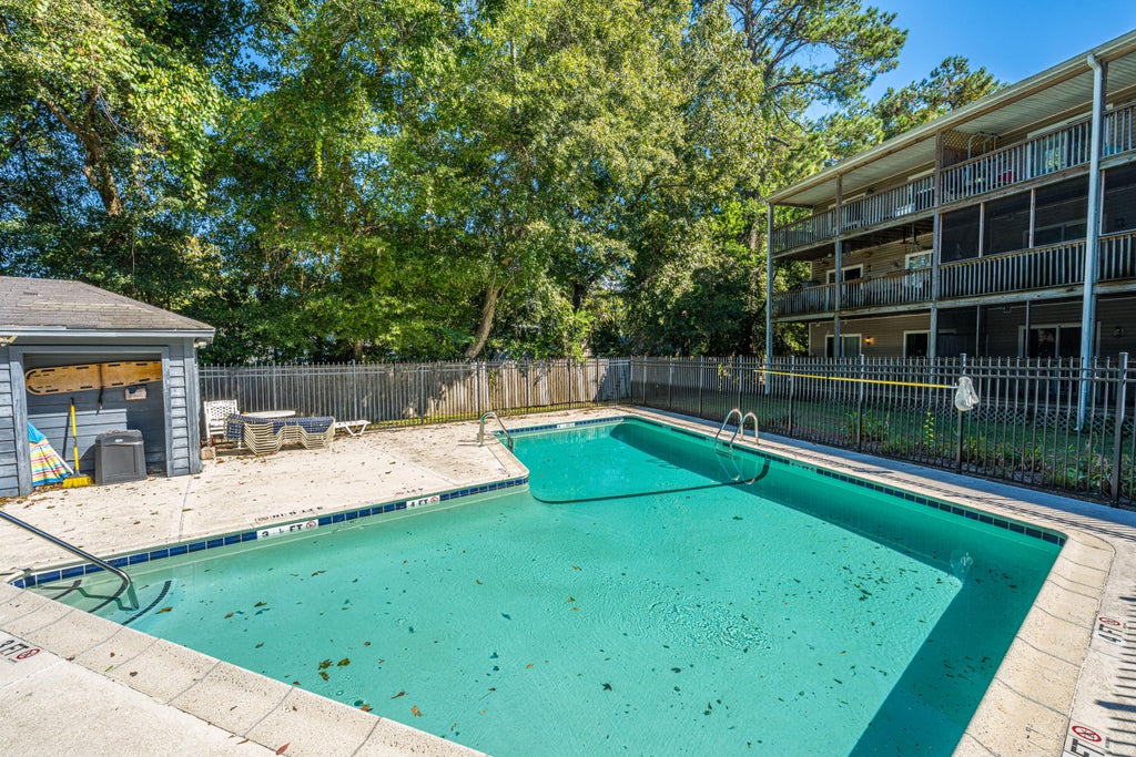 Photo of 1530 Fort Johnson Road #4i, Charleston, SC 29412 (MLS # 26028893)
