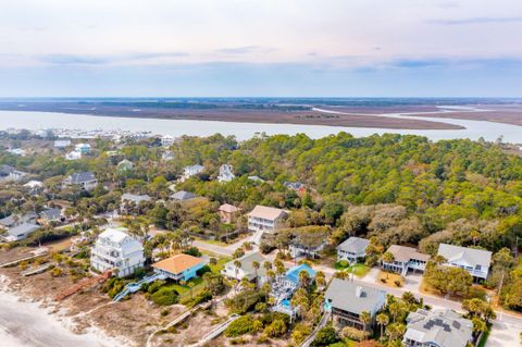 A home in Folly Beach