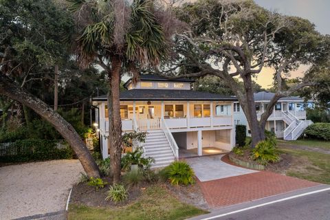 A home in Folly Beach