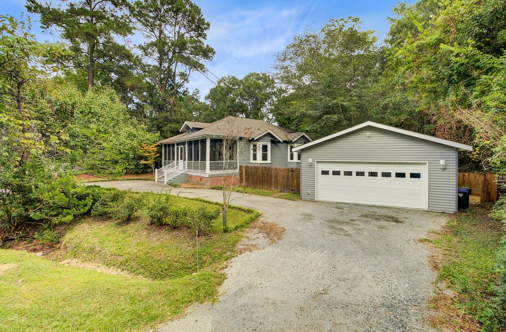 Photo of 113 Cypress Street, Summerville, SC 29483 (MLS # 25027040)