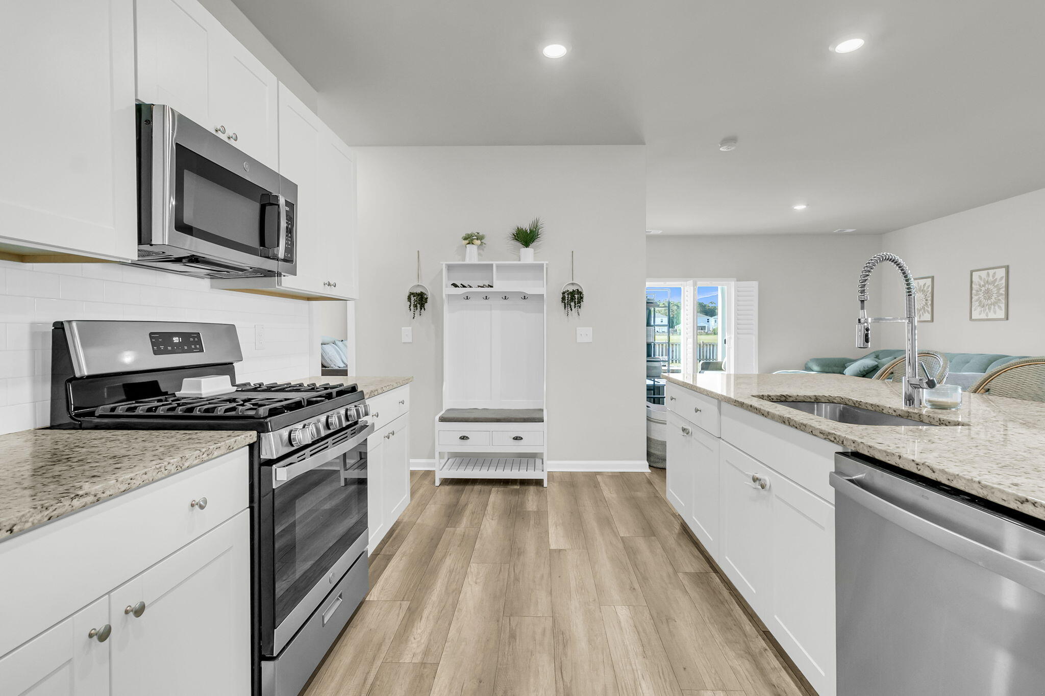 548 Spanish Wells Road