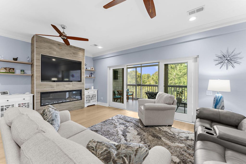 Photo of 1604 Hopeman Lane, Mount Pleasant, SC 29466 (MLS # 25025806)