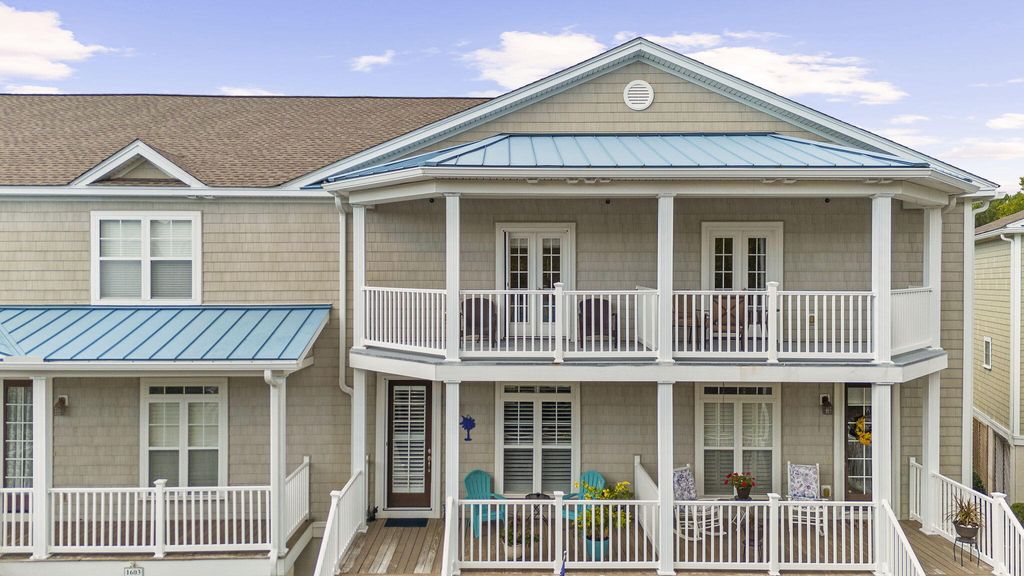 Photo of 1604 Hopeman Lane, Mount Pleasant, SC 29466 (MLS # 25025806)