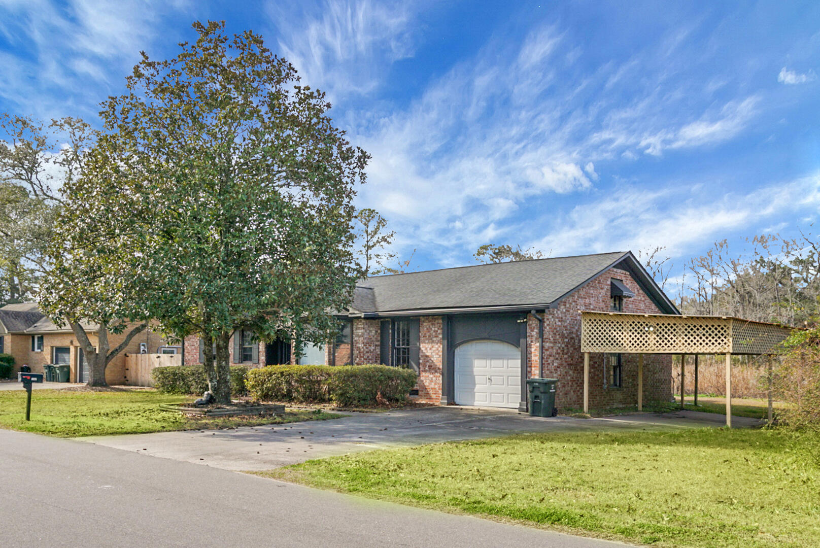 1142 Brookside Drive