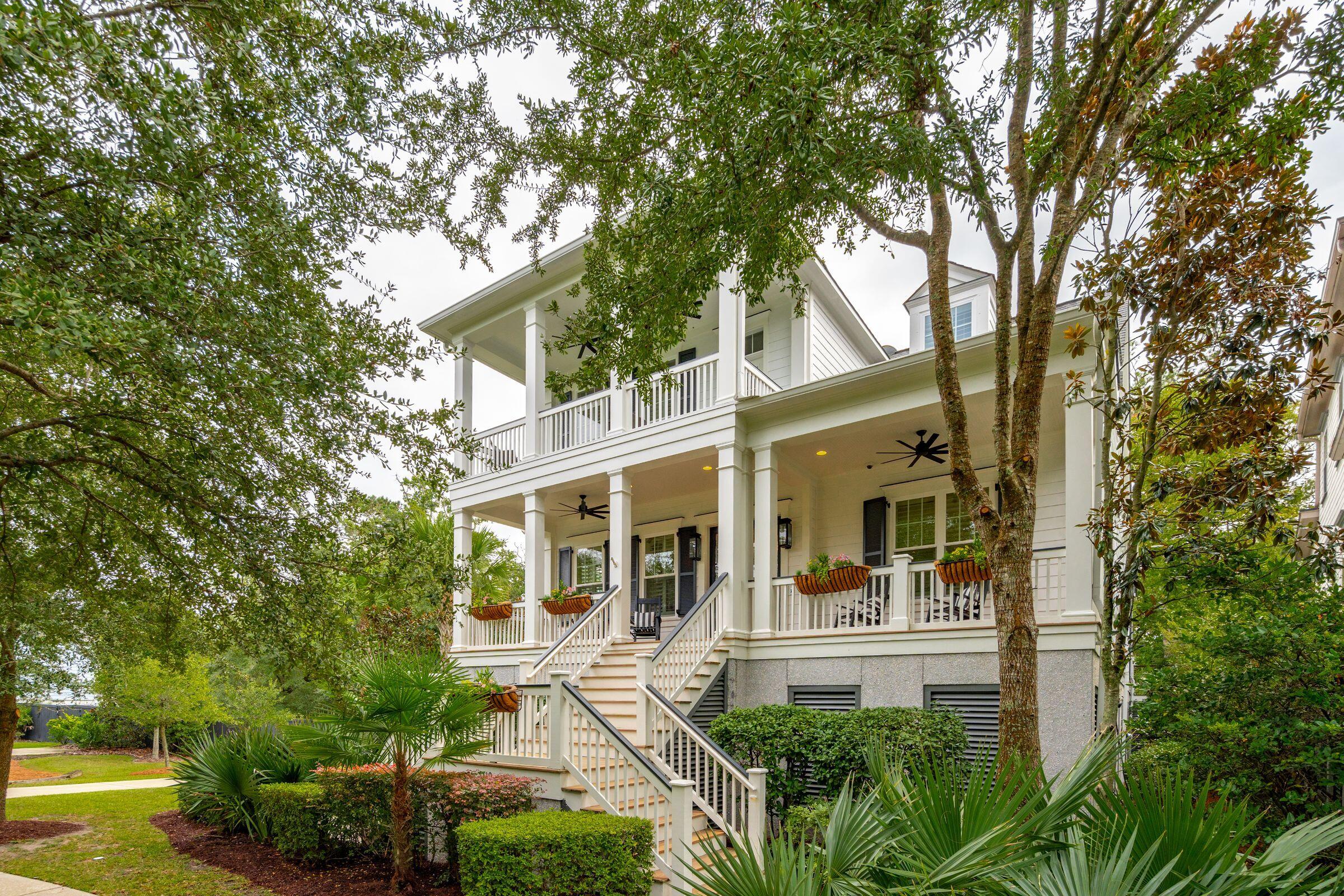 1119 Oak Overhang Street