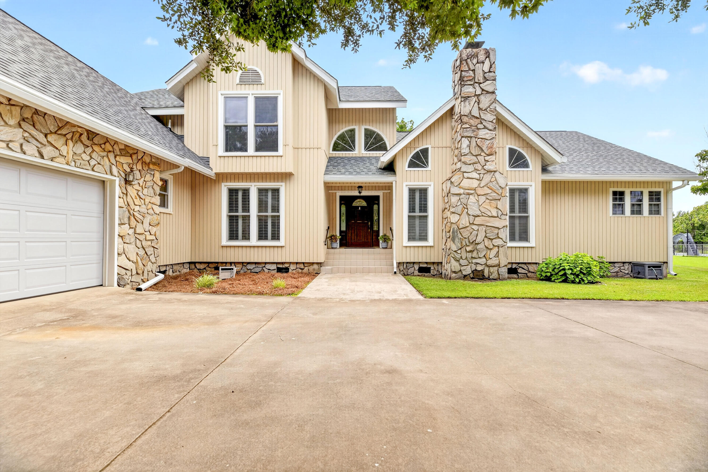 1120 Waters Edge Drive