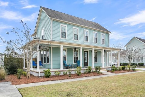 Photo of 208 Springrise Lane, Summerville, SC 29486 (MLS # 26006963)