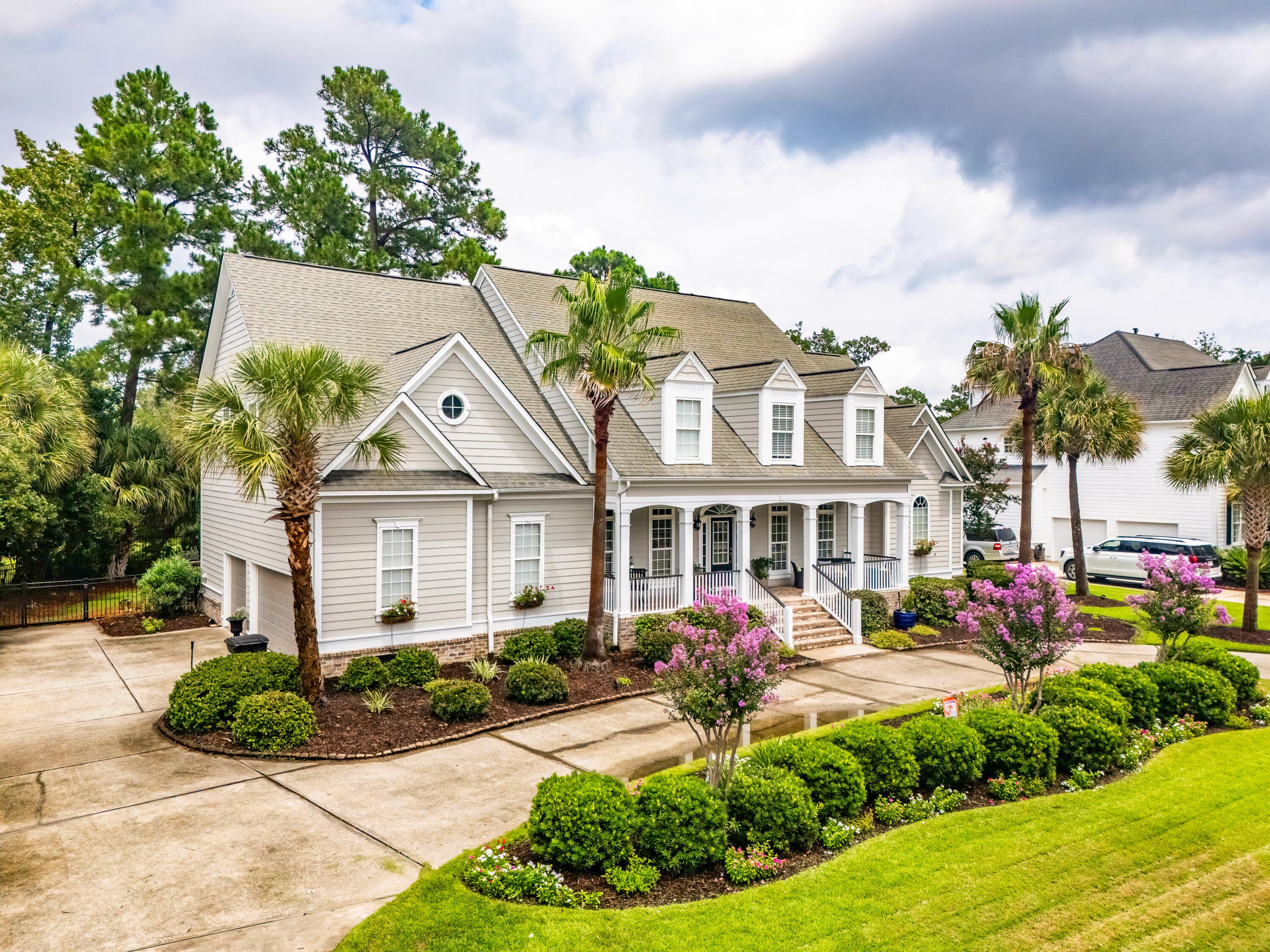 2740 Oak Manor Drive