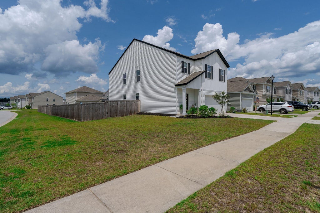 Photo of 401 Eastern Pine Drive, Summerville, SC 29486 (MLS # 26018615)