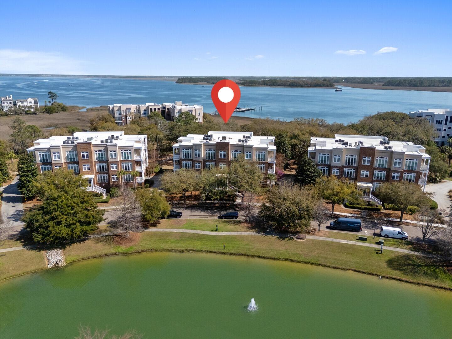 124 Fairbanks Oak Alley 4a