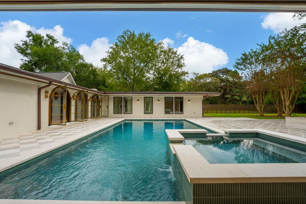 Photo of 924 White Point Boulevard, Charleston, SC 29412 (MLS # 26000621)