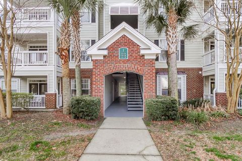 Photo of 45 Sycamore Avenue #125, Charleston, SC 29407 (MLS # 26000786)