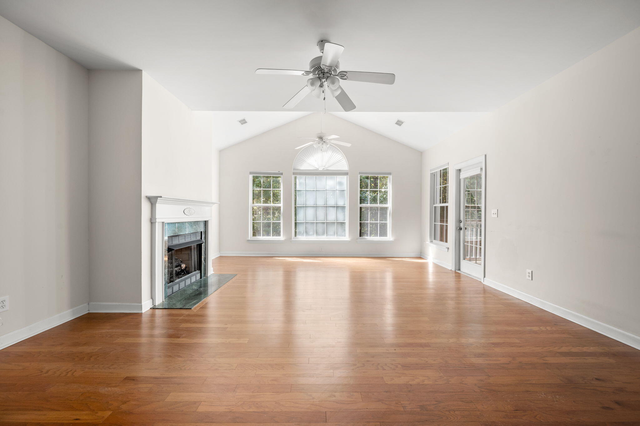 1678 Camfield Lane