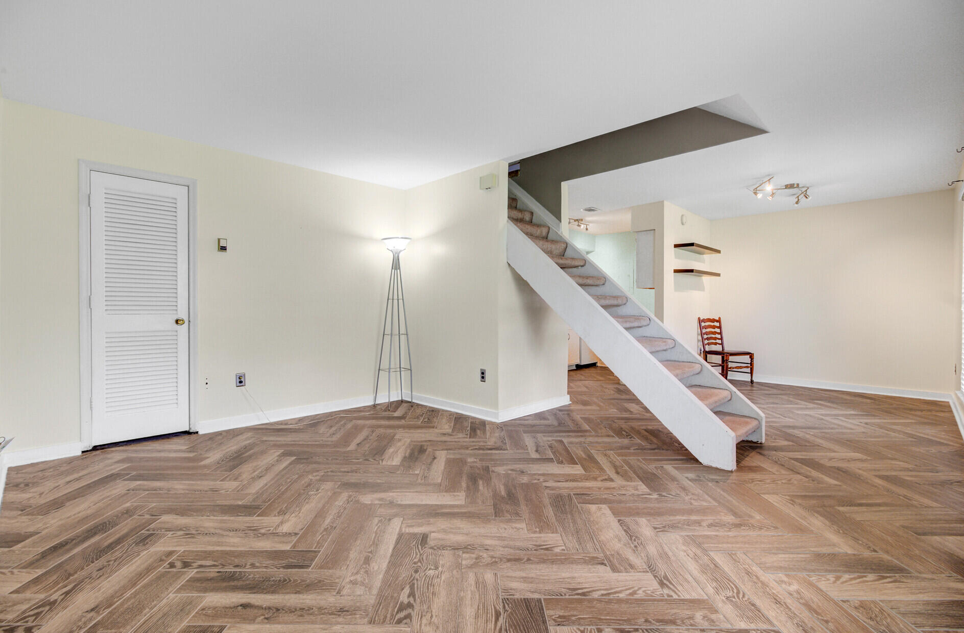 2494 Etiwan Avenue 5h