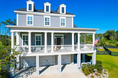 A home in Mount Pleasant