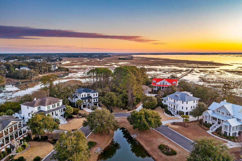 Photo of 4875 Sound View Drive, Mount Pleasant, SC 29466 (MLS # 25003571)