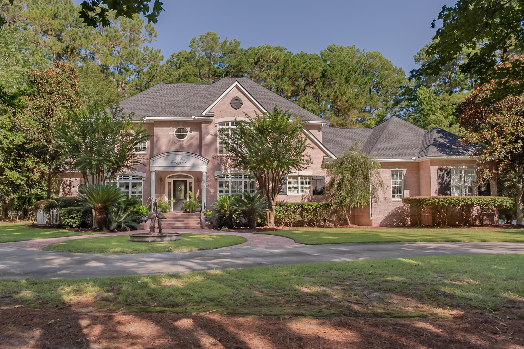 1890 Cherokee Rose Circle