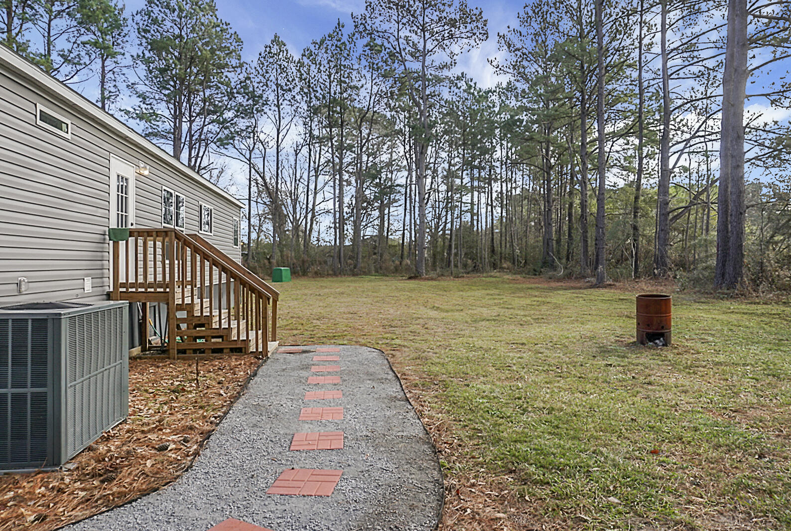 Photo 7 of 37 of 867 Fauling Road mobile home