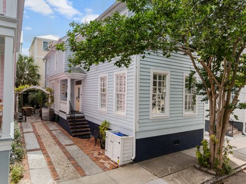 Photo of 11 Felix Street, Charleston, SC 29403 (MLS # 26017796)