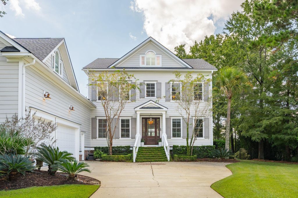 Photo of 1524 Rivertowne Country Club Drive, Mount Pleasant, SC 29466 (MLS # 25028038)