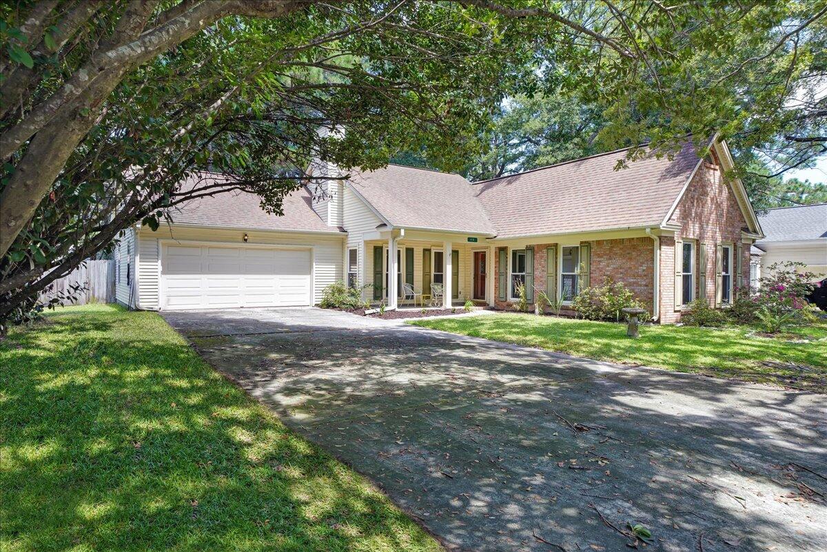115 St Awdry Street