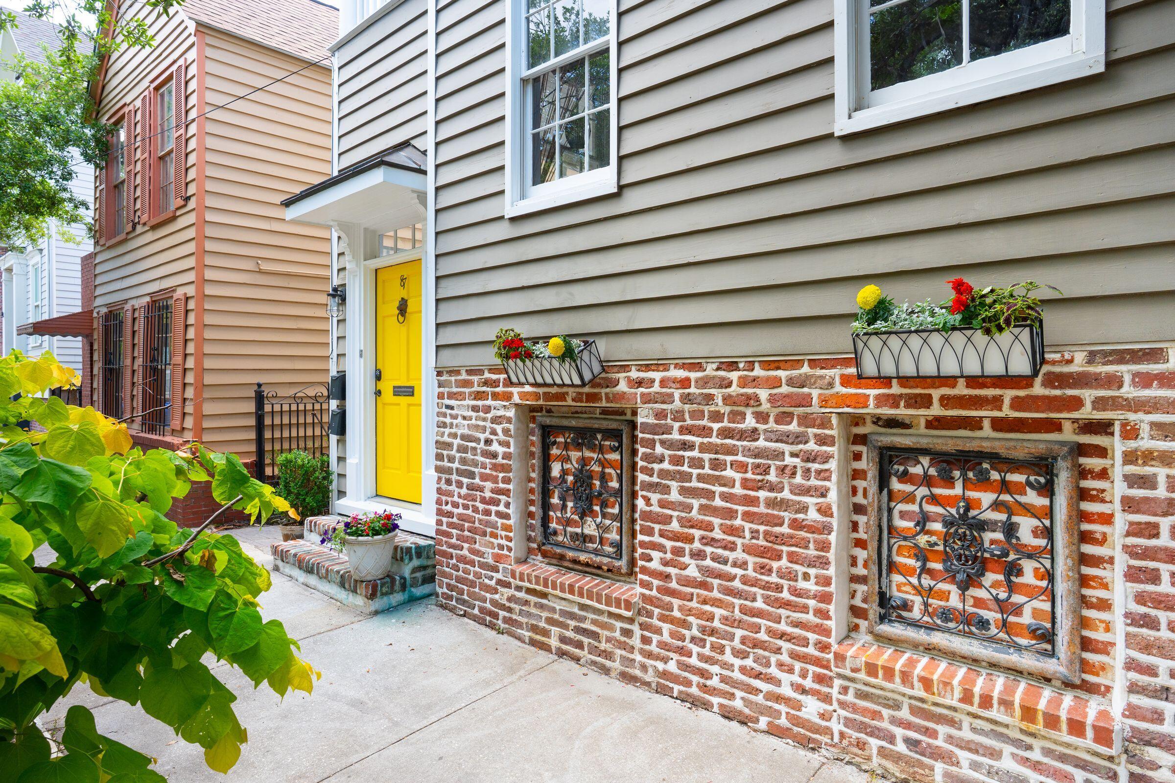 87 America Street A, B, C