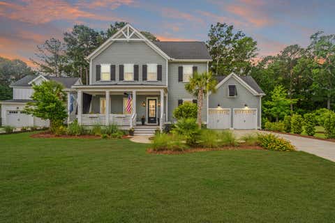 Photo of 1831 Bolden Drive, Mount Pleasant, SC 29466 (MLS # 26018970)