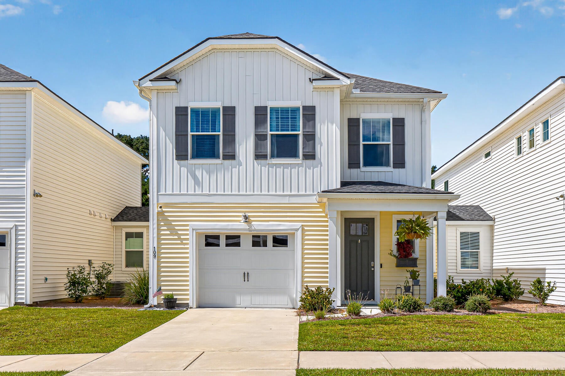 109 Hawthorne Landing Drive