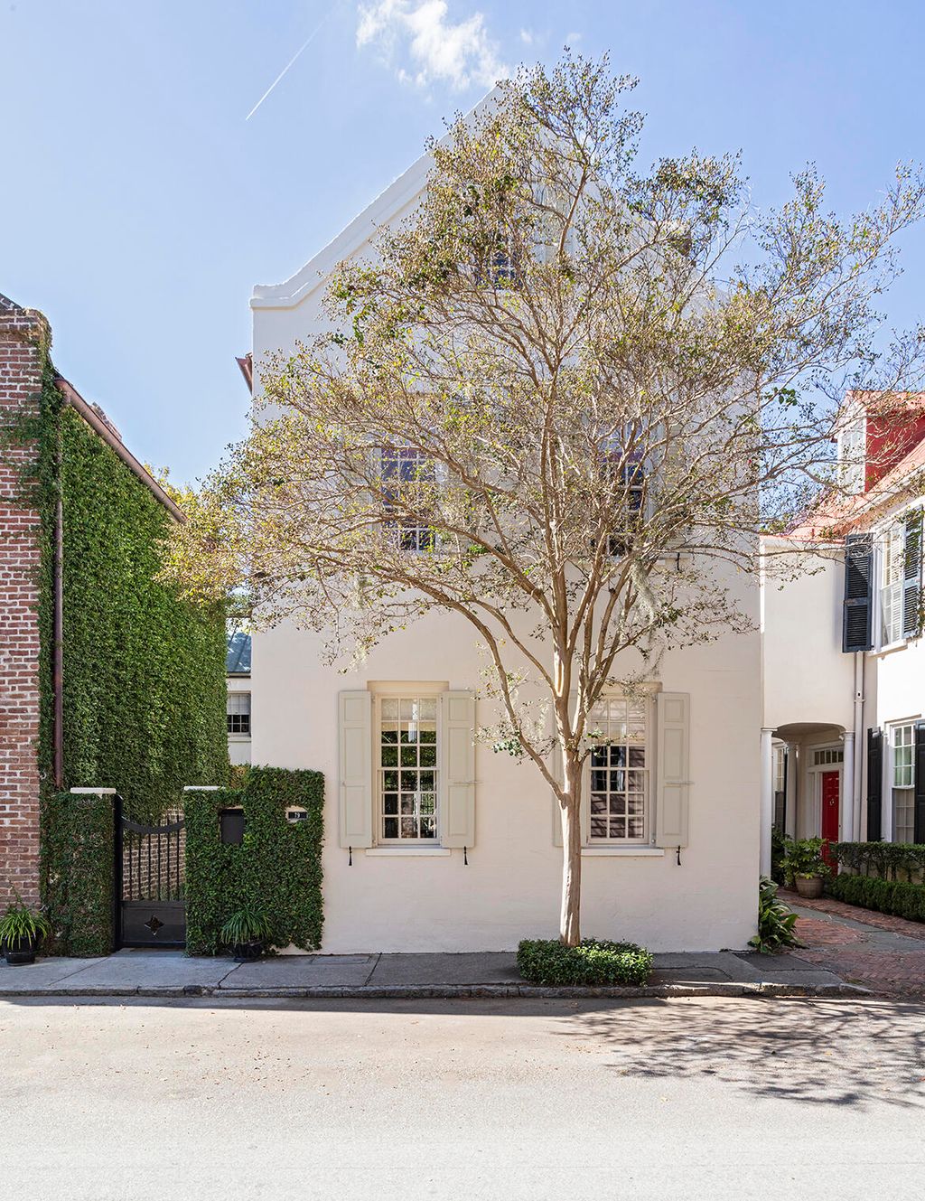 Photo of 79 King Street, Charleston, SC 29401 (MLS # 26015998)